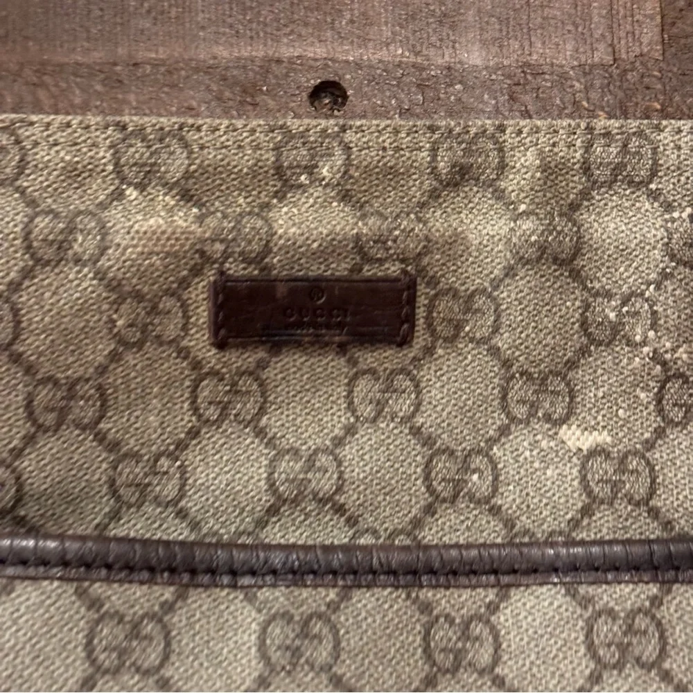 Gucci GG Over the Shoulder Small Tote Bag - Picture 11 of 15